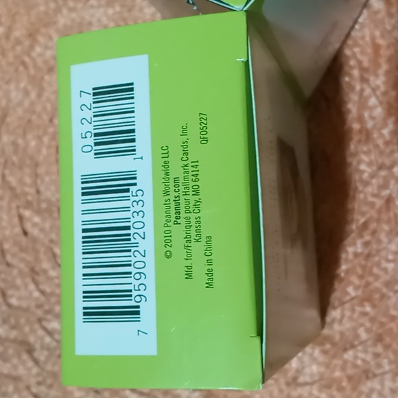 HALLMARK KEEPSAKE PEANUTS HALLOWEEN ORNAMENTS (2) - Picture 5 of 9